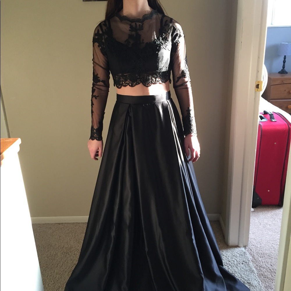 Black Lacy Two Piece Prom Dress